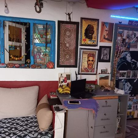 Bed and Breakfast Kasba De L'Artiste Mirleft Exterior foto